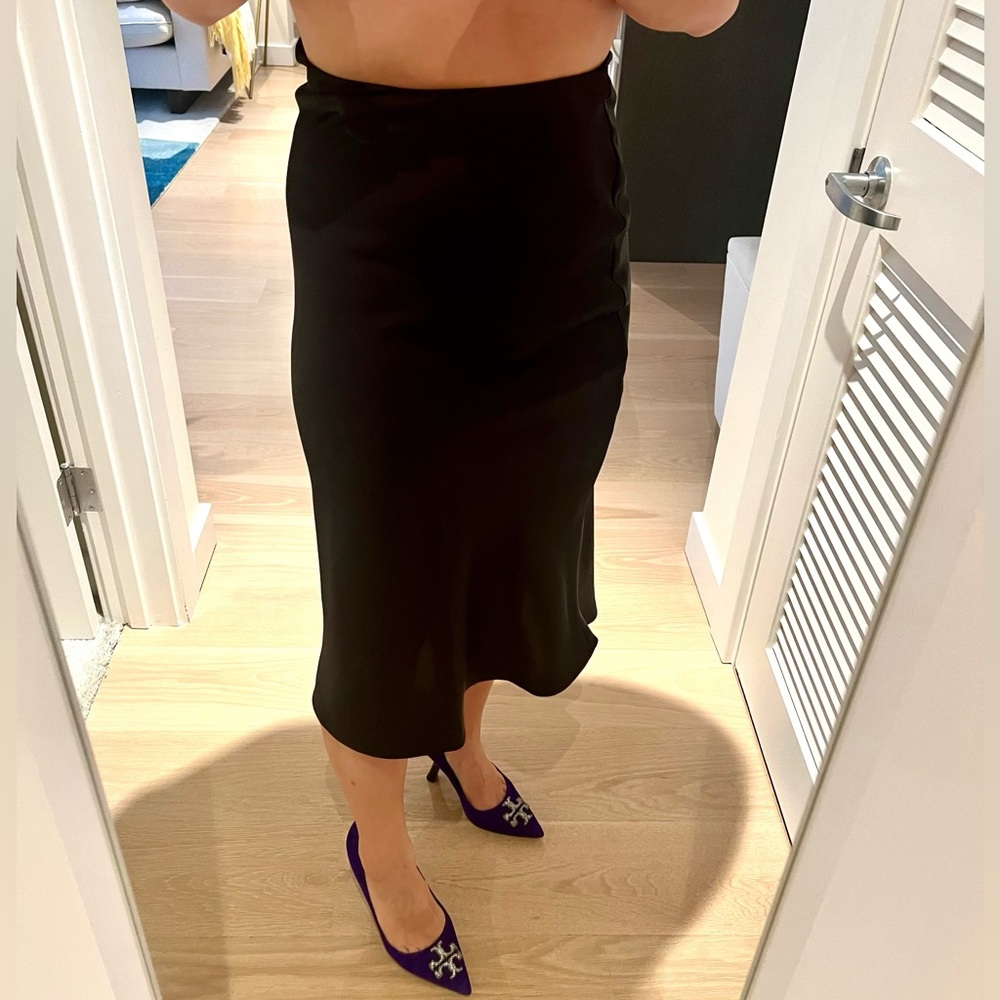 Club Monaco black knee length skirt.